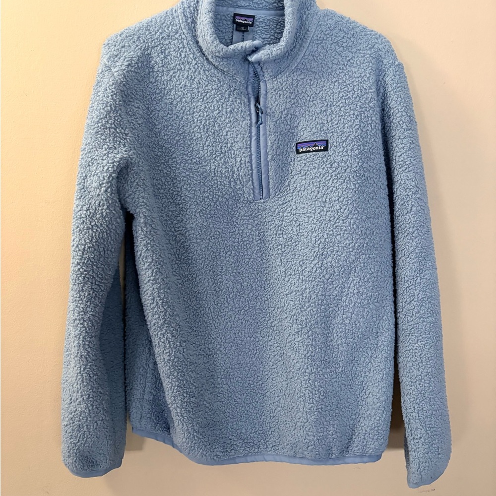 Patagonia Women’s Blue Fleece Sweatshirt top